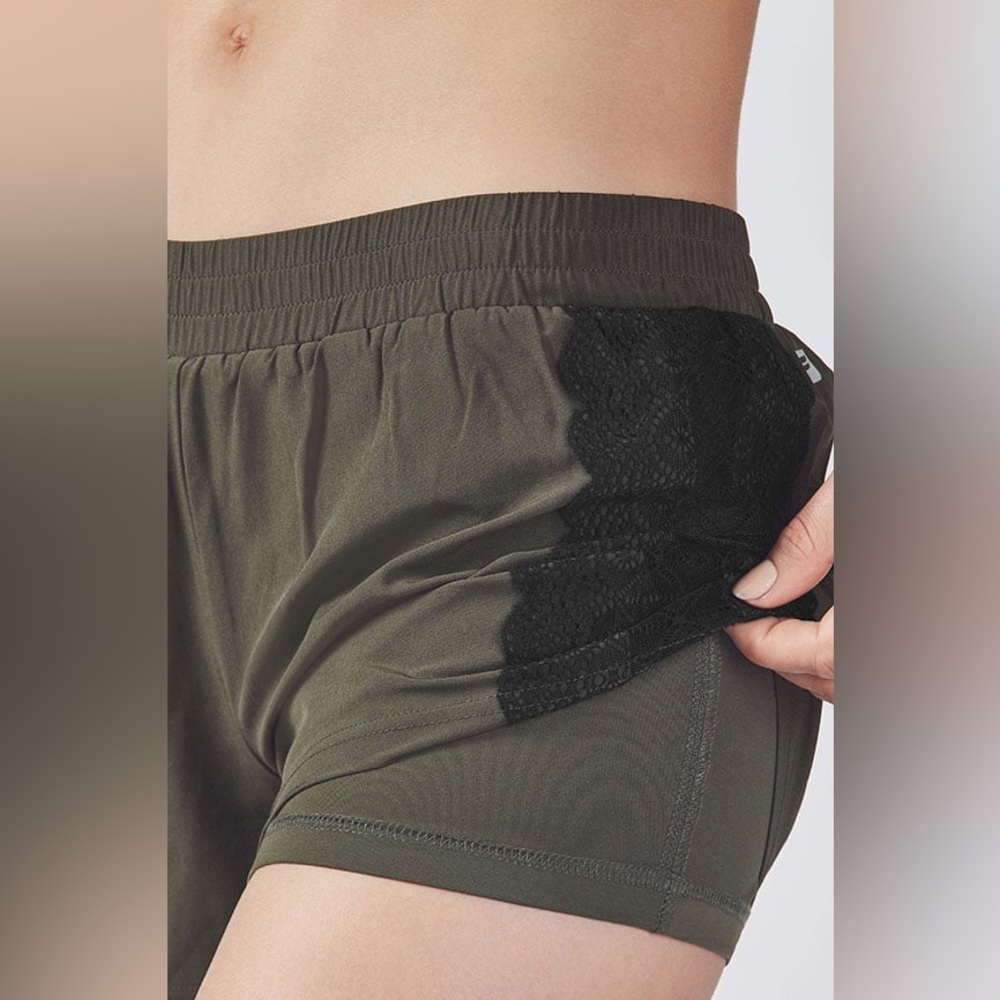 Fabletics Cynthia Short Bundle Size Small - Picture 5 of 12